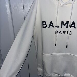 Balmain Paris size M